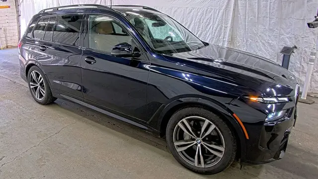 BMW X7 SPORTS ACTIVITY VEHICLE 2024