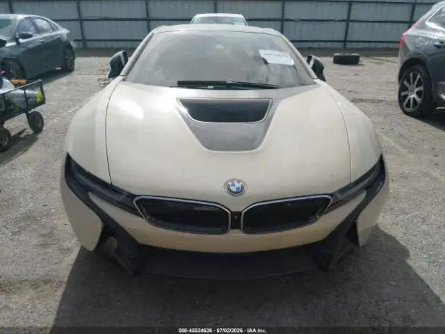 BMW I8 2015