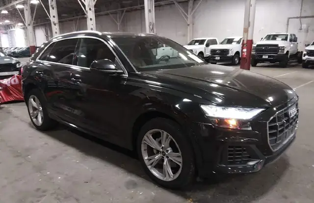 AUDI Q8 PREMIUM 2023