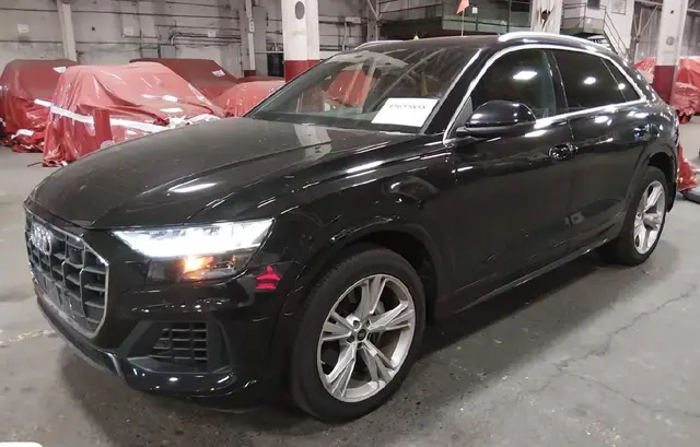 AUDI Q8 PREMIUM 2023