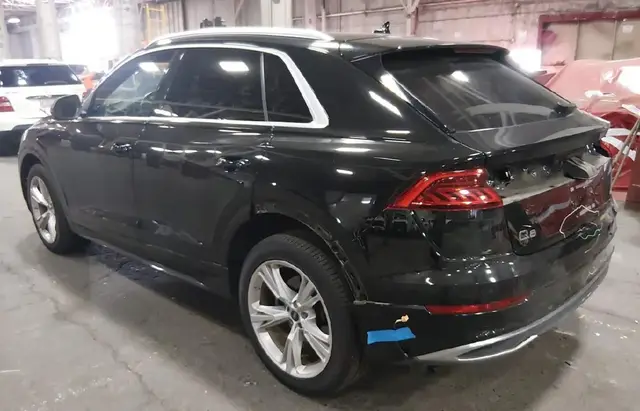 AUDI Q8 PREMIUM 2023