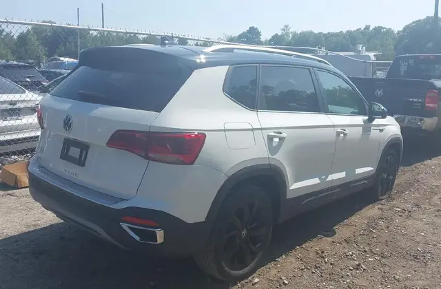 VOLKSWAGEN TAOS 1.5T SE 2022