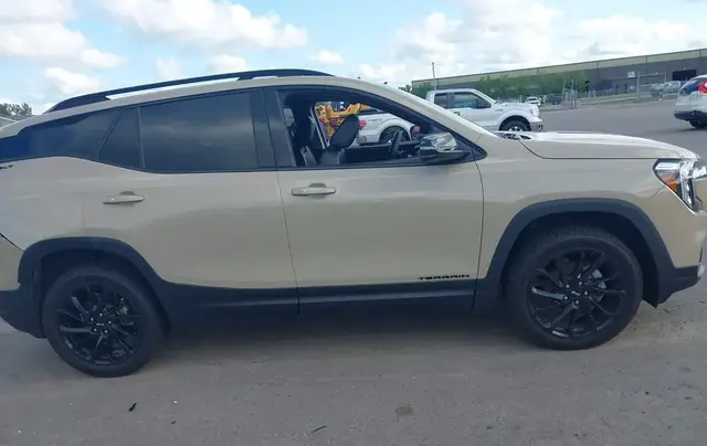 GMC TERRAIN AWD SLT 2022