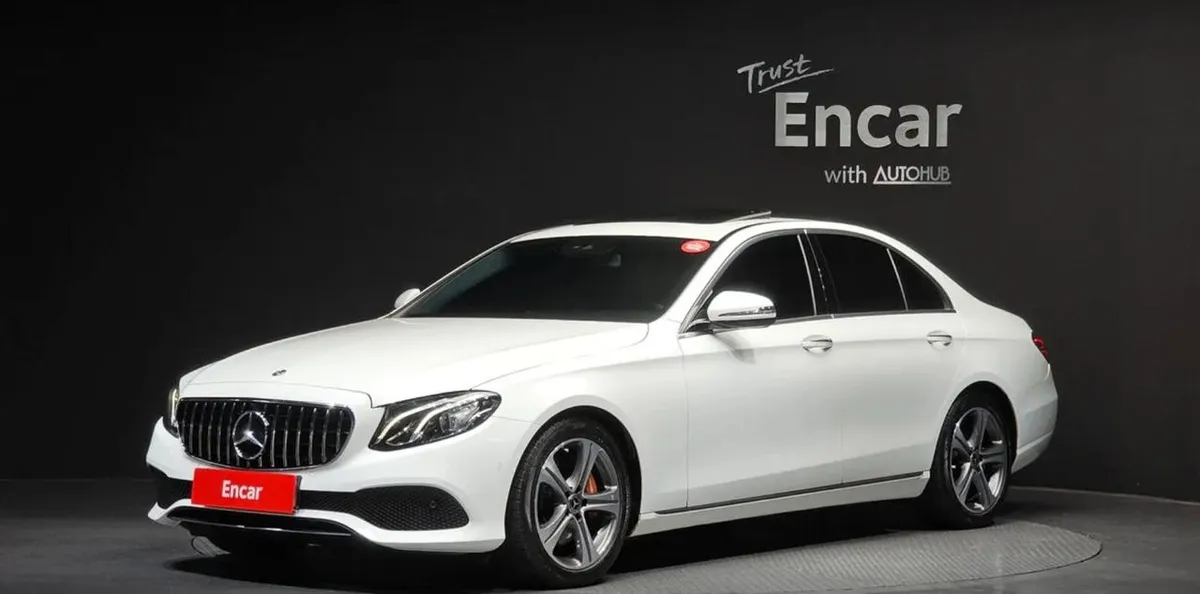 MERCEDES-BENZ W213 AVANTGARDE 2019