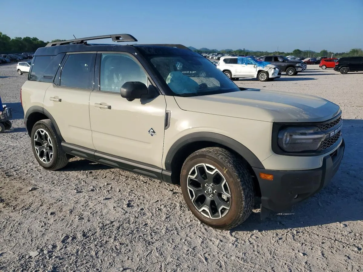 FORD BRONCO OUTER BANKS 2025