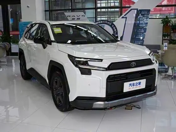TOYOTA RAV 2026