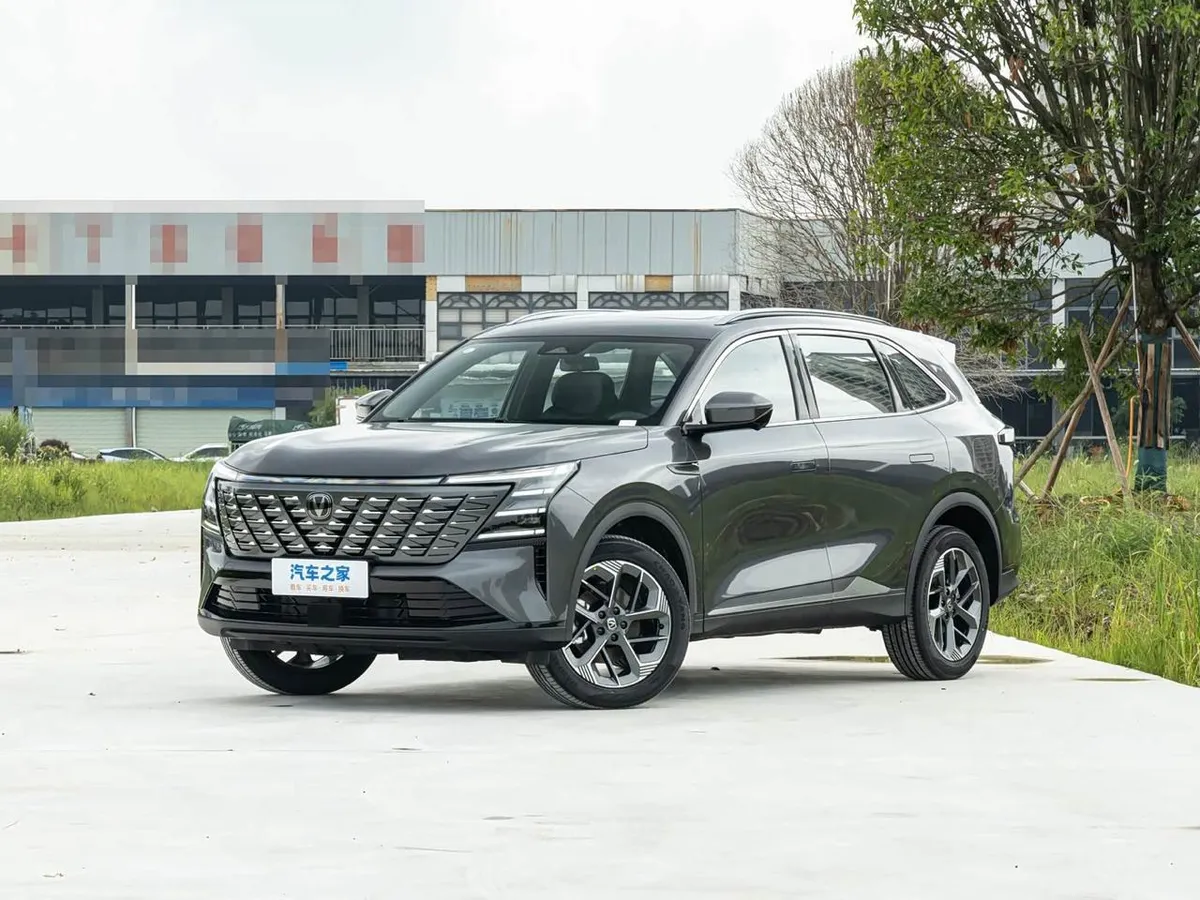 CHANGAN CS75PLUS 2026