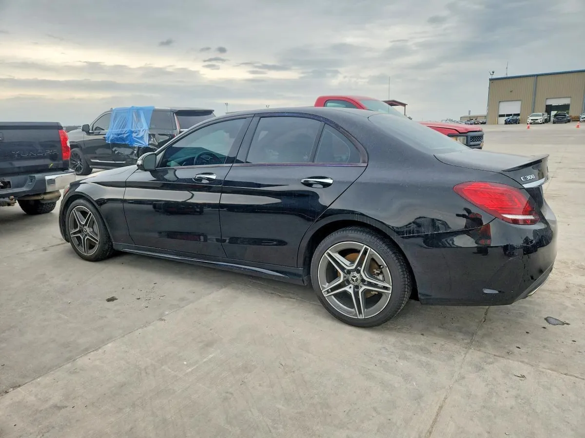 MERCEDES-BENZ C-CLASS 300 2019