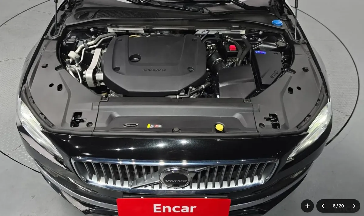VOLVO S90 B6 2022