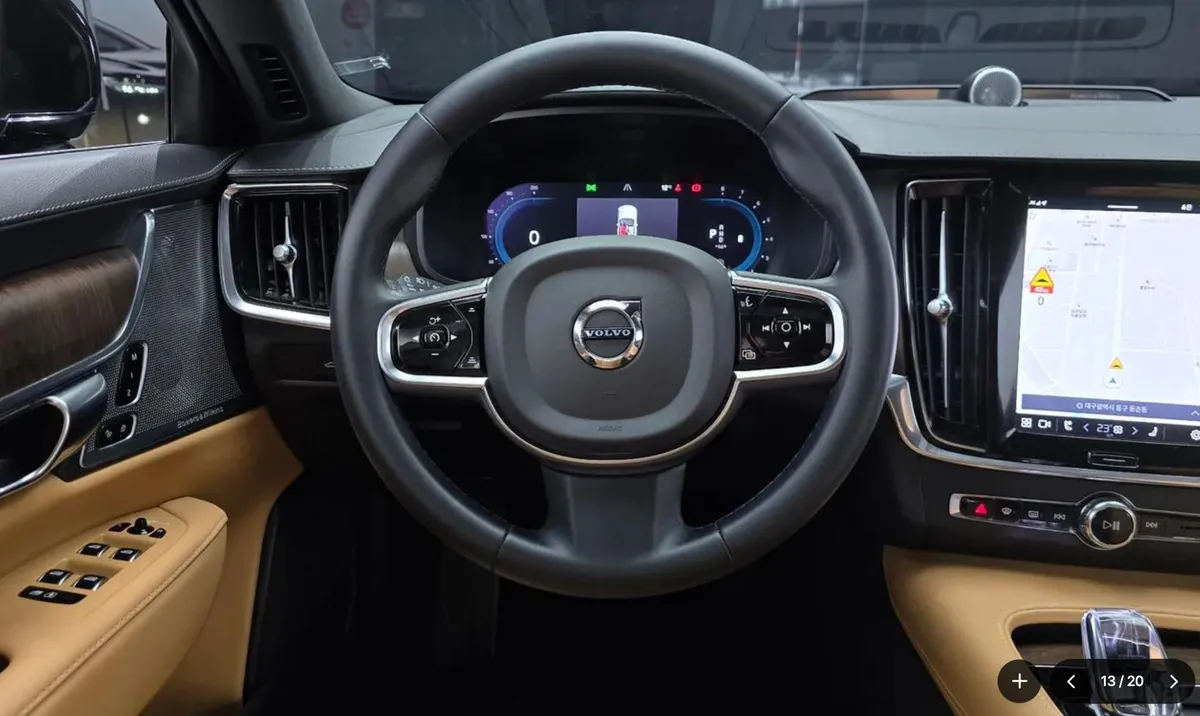VOLVO S90 B6 2022