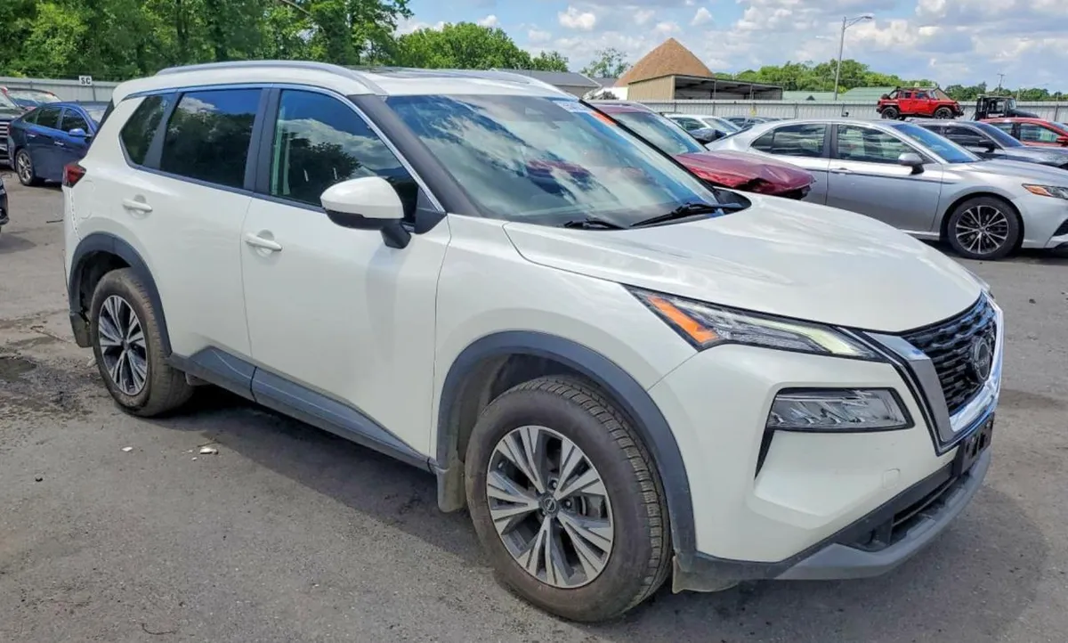 NISSAN ROGUE SV 2022