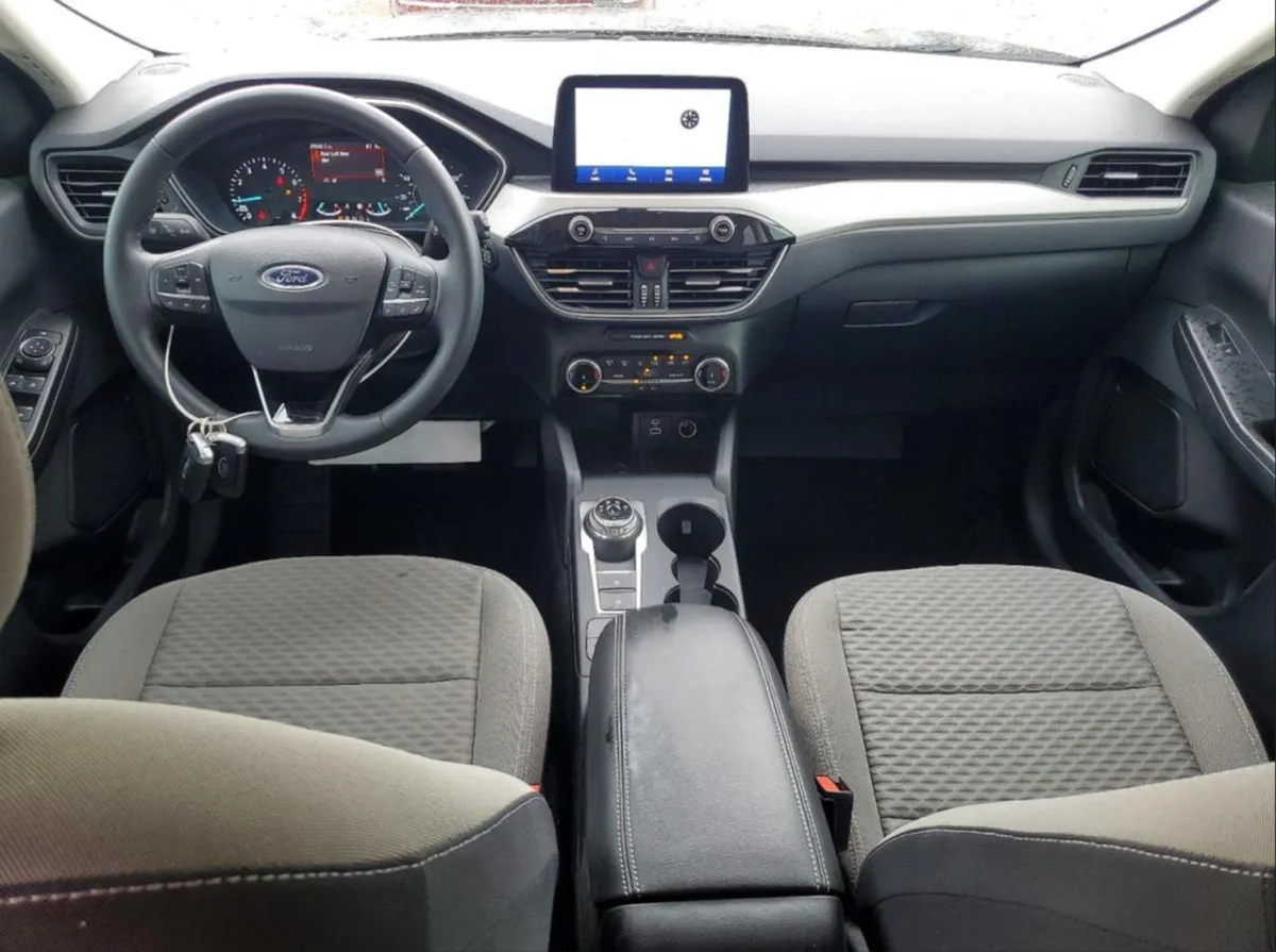 FORD ESCAPE SE 2022
