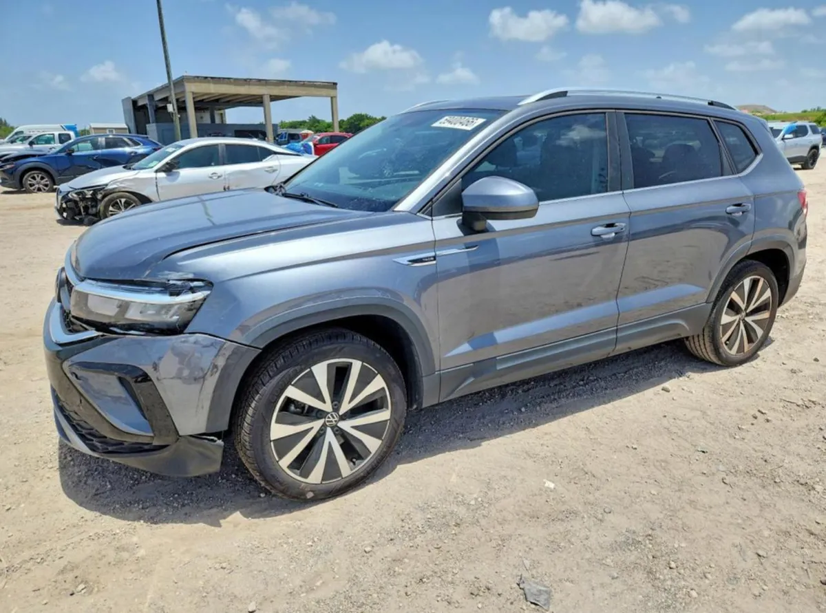 VOLKSWAGEN TAOS SE 2022