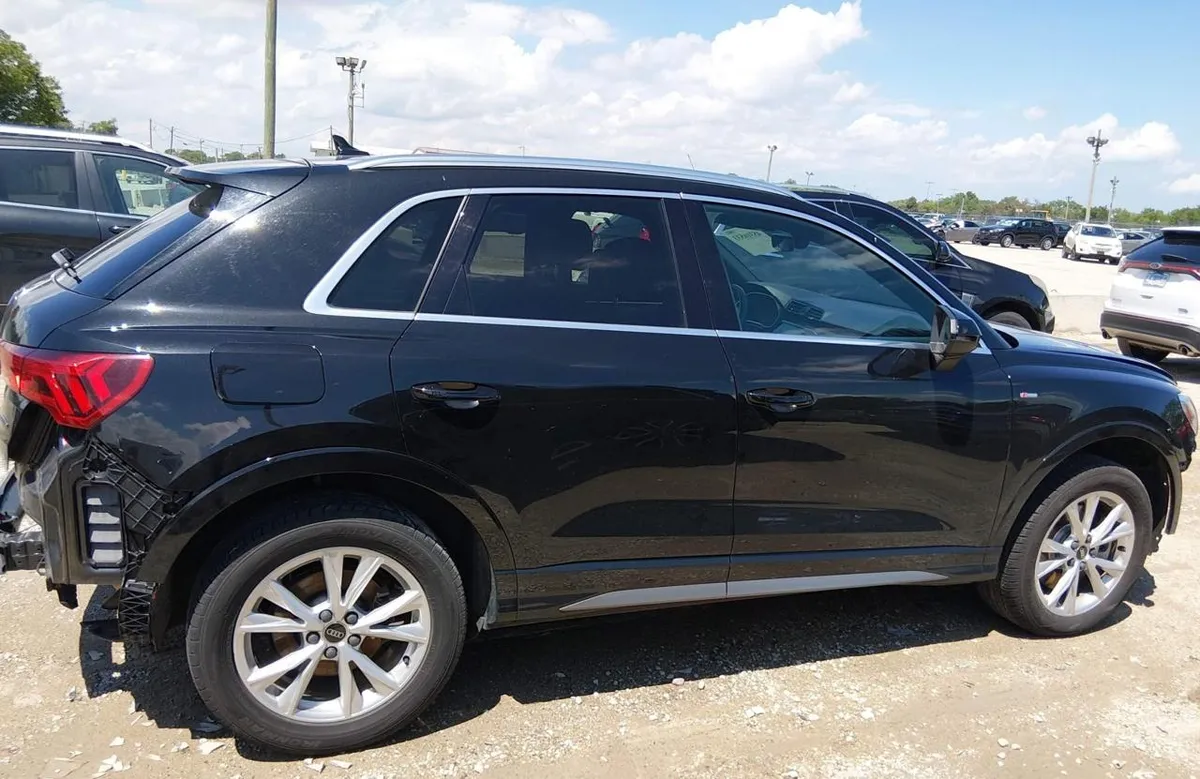 AUDI Q3 PREMIUM 2023