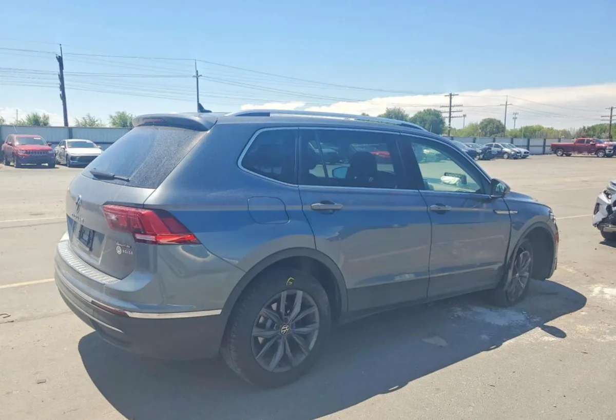 VOLKSWAGEN TIGUAN SE 2024