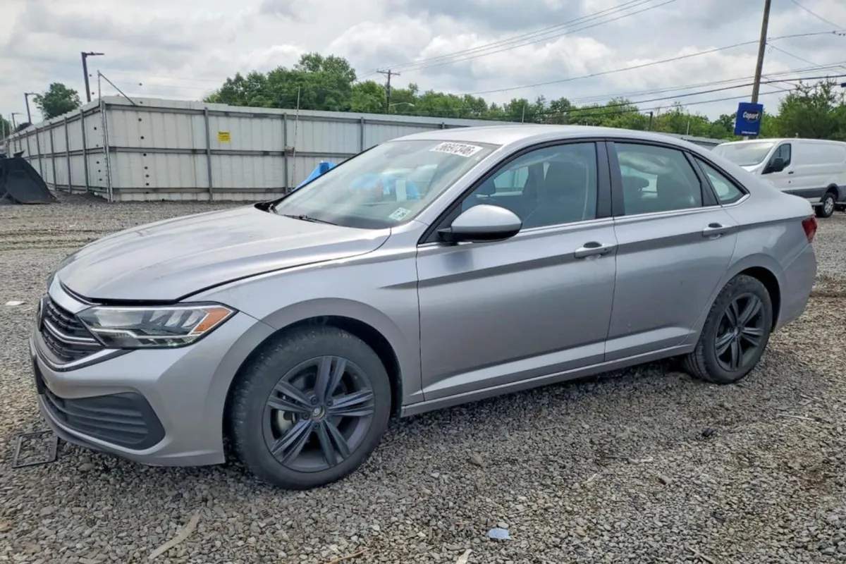 VOLKSWAGEN JETTA SE 2024