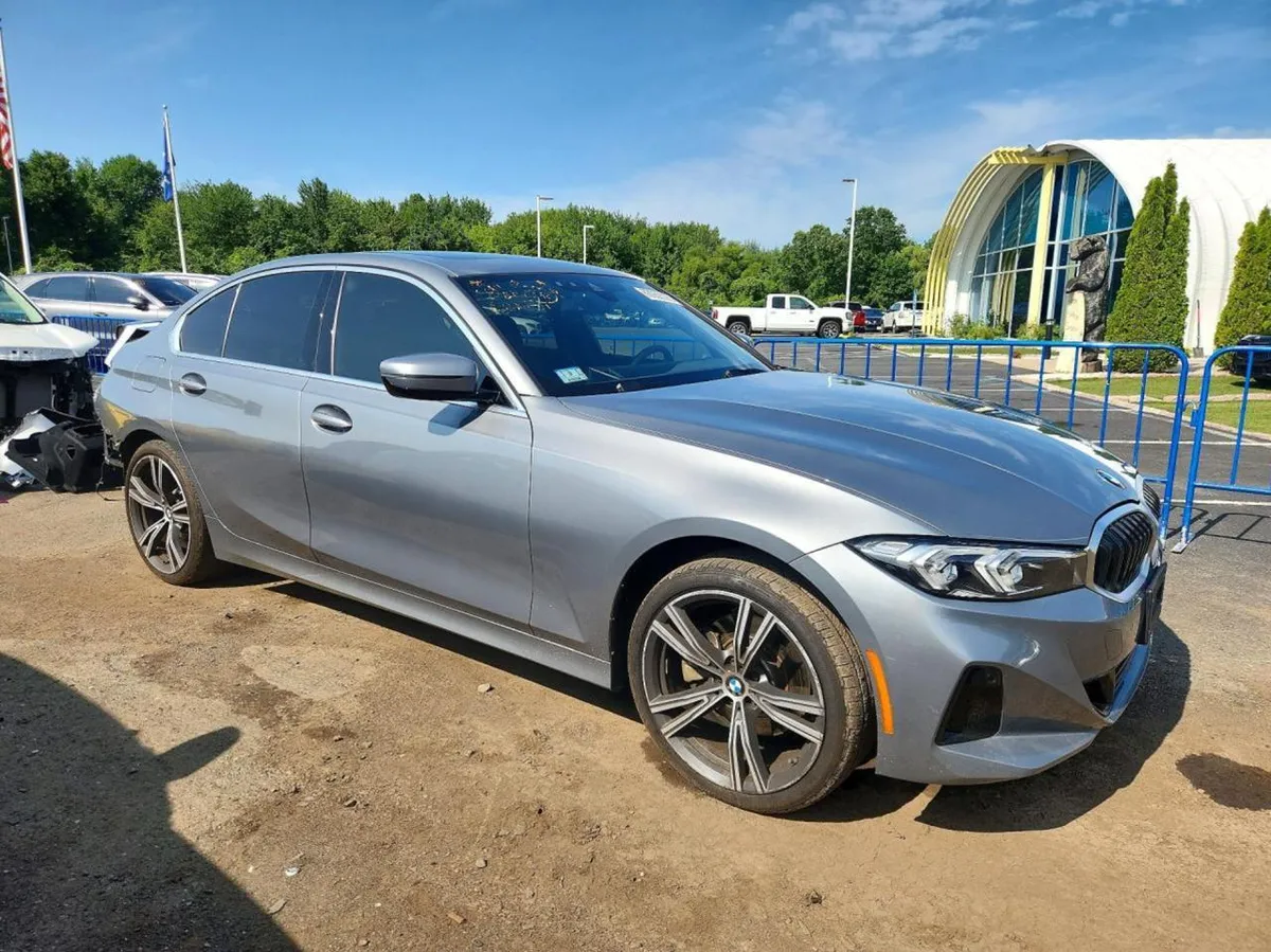 BMW 3 SERIES 2023