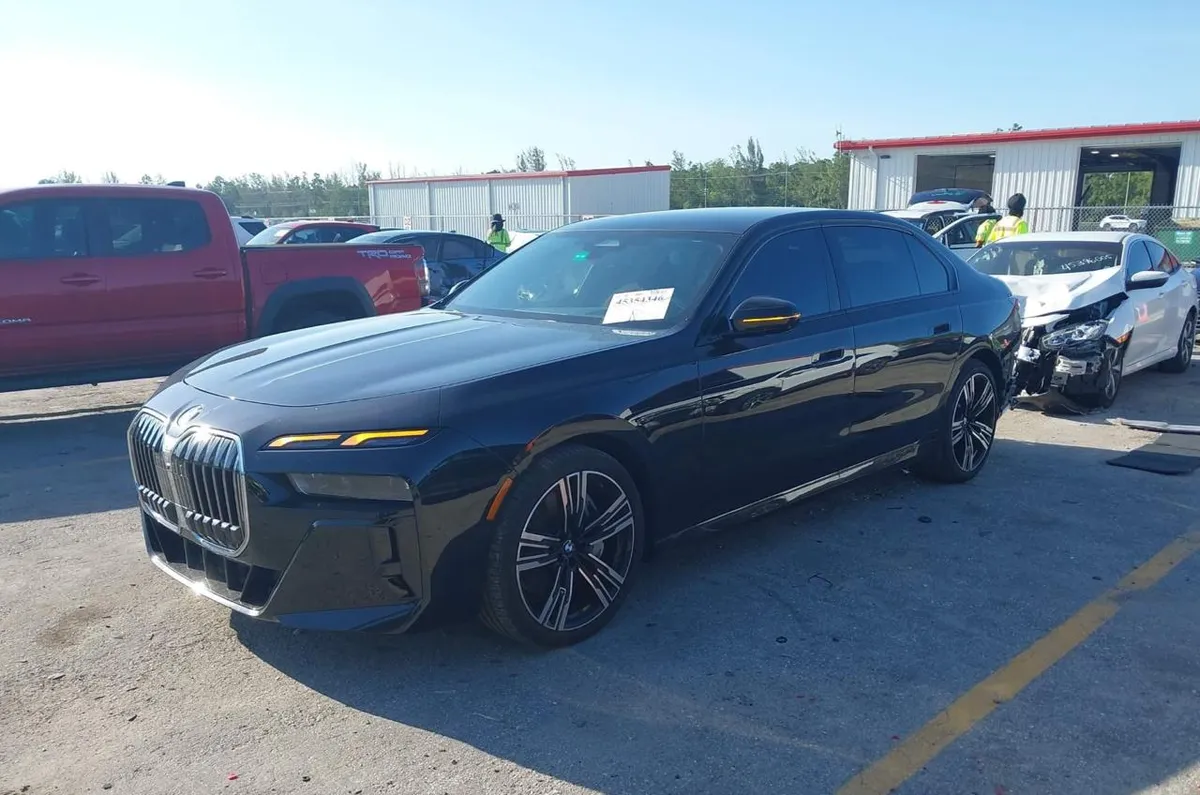 BMW 760I 2024