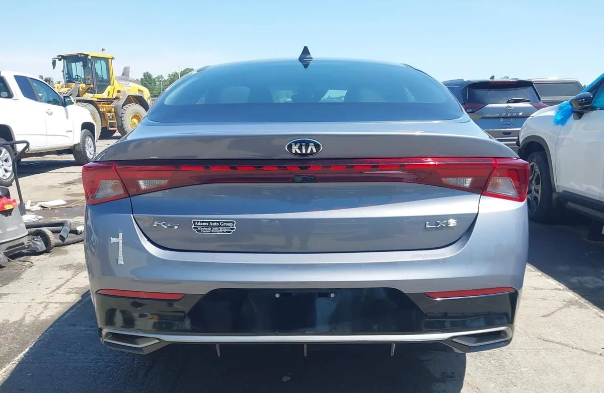 KIA K5 LXS 2021