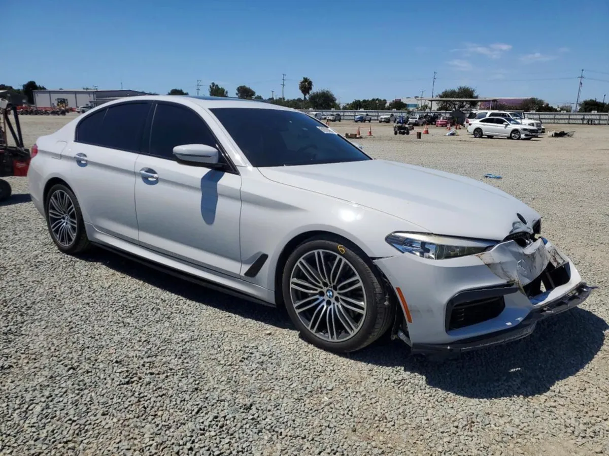 BMW 530 I(М-ПАКЕТ) 2018