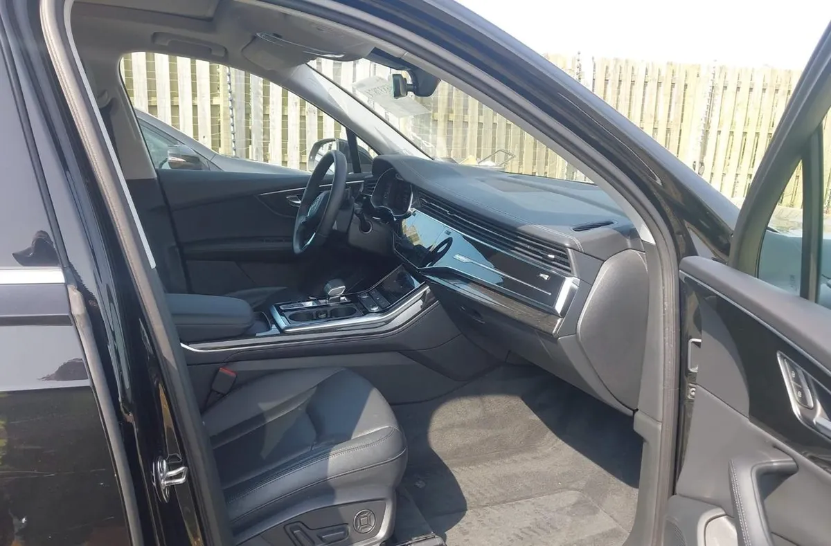 AUDI Q7 PREMIUM PLUS 55 TFSI 2022