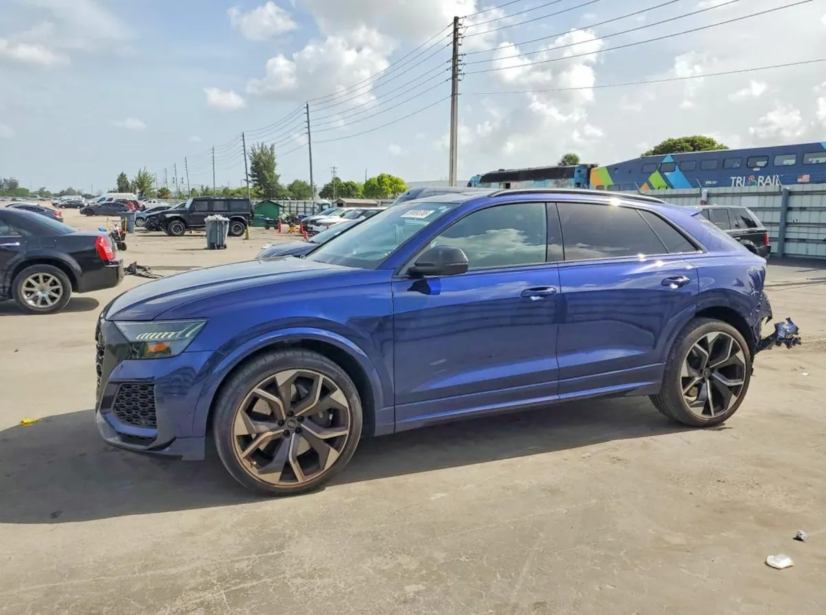 AUDI Q8 RS Q8 2023