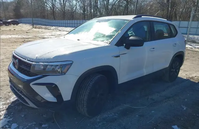 VOLKSWAGEN TAOS 2023