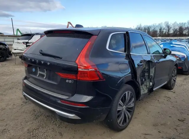 VOLVO XC60 2023