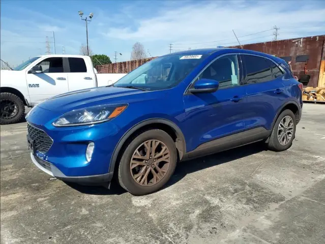 FORD ESCAPE SEL 2022
