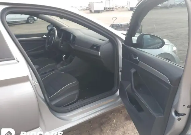 VOLKSWAGEN JETTA 2022