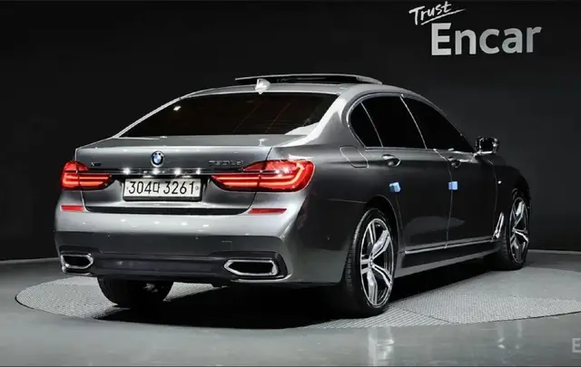 BMW 7 2018
