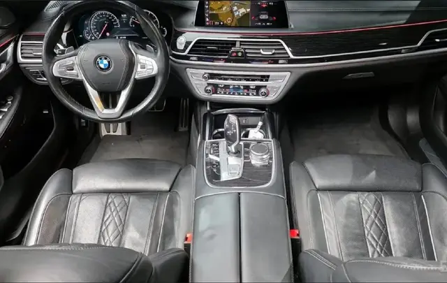 BMW 7 2018