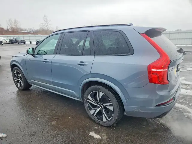 VOLVO XC90 2022