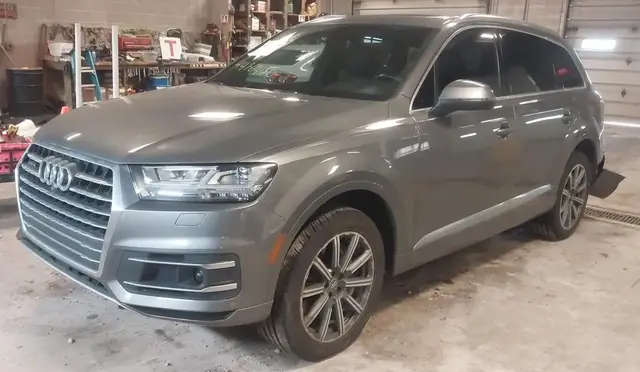 AUDI Q7 2017