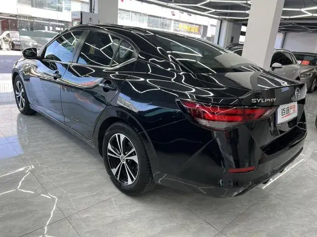 NISSAN SYLPHY 2021