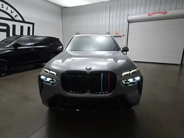 BMW X7 2023