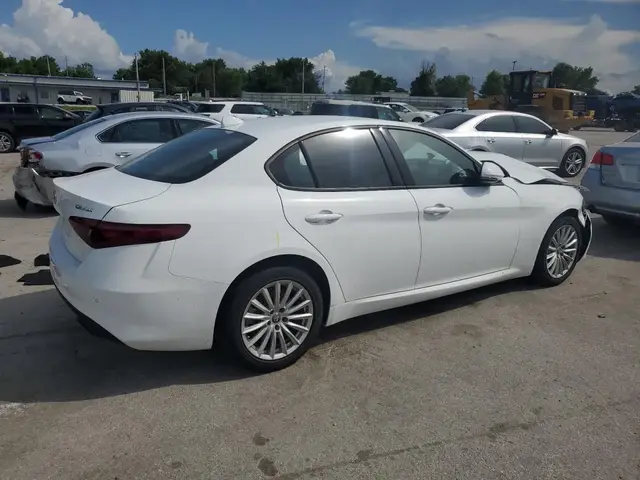 ALFA ROMEO GIULIA 2022