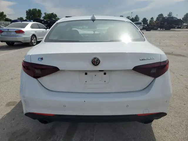 ALFA ROMEO GIULIA 2022