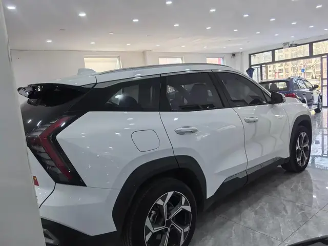 GEELY BOYUE L 2023