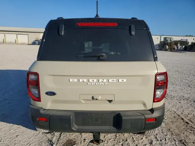 FORD BRONCO OUTER BANKS 2025