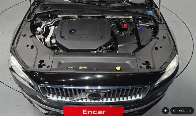 VOLVO S90 B6 2022