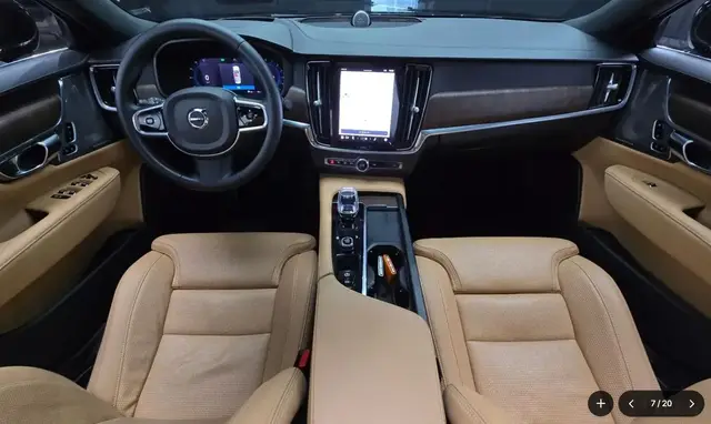 VOLVO S90 B6 2022