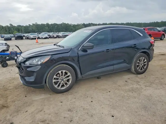 FORD ESCAPE SE 2022