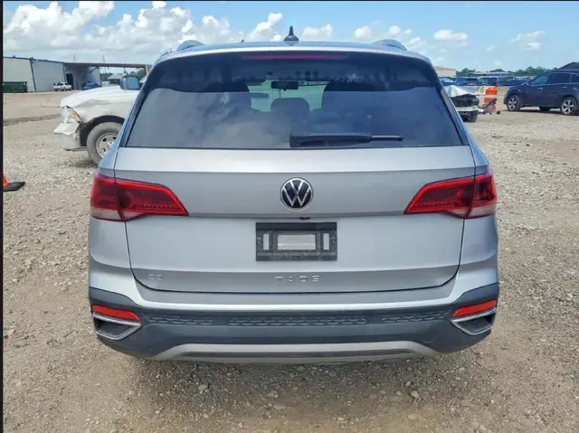 VOLKSWAGEN TAOS SE 2022