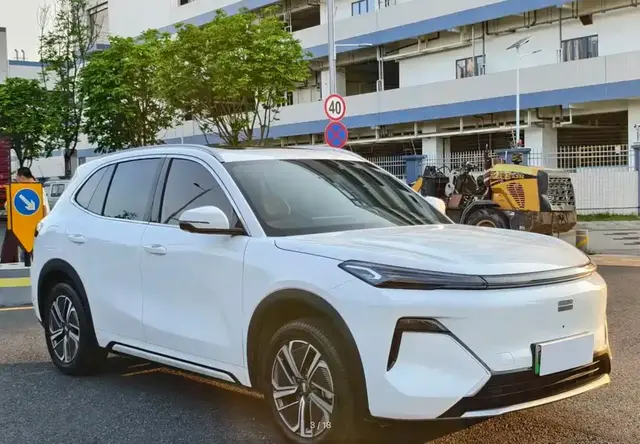 GEELY GALAXY STARSHIP 7 2025