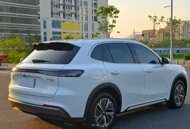 GEELY GALAXY STARSHIP 7 2025