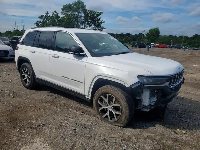 JEEP GRAND CHEROKEE 2023