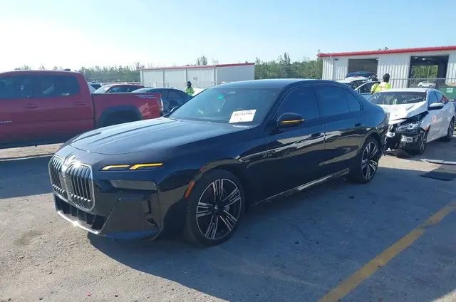 BMW 760I 2024