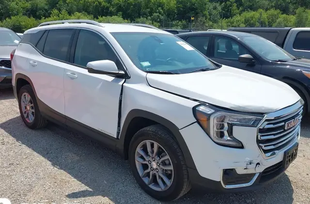 GMC TERRAIN SLT 2024