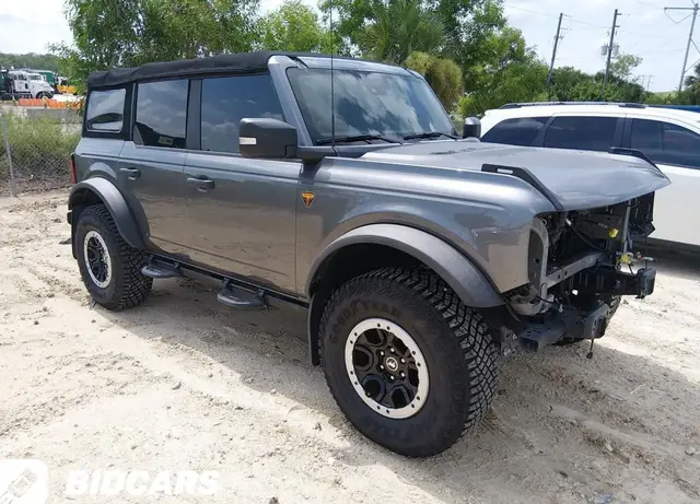 FORD BRONCO BADLANDS 2023